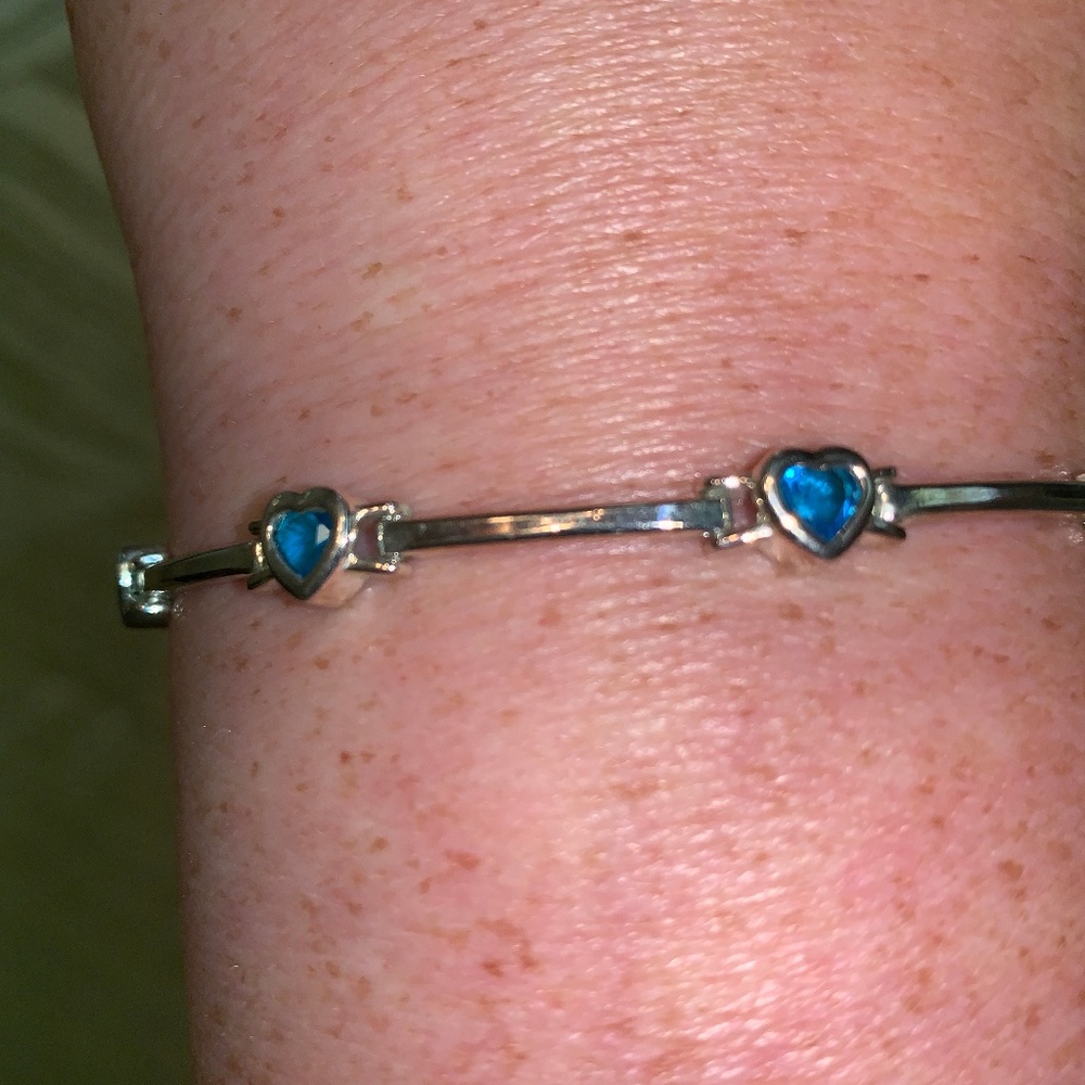 Heart shaped in silver bracelet